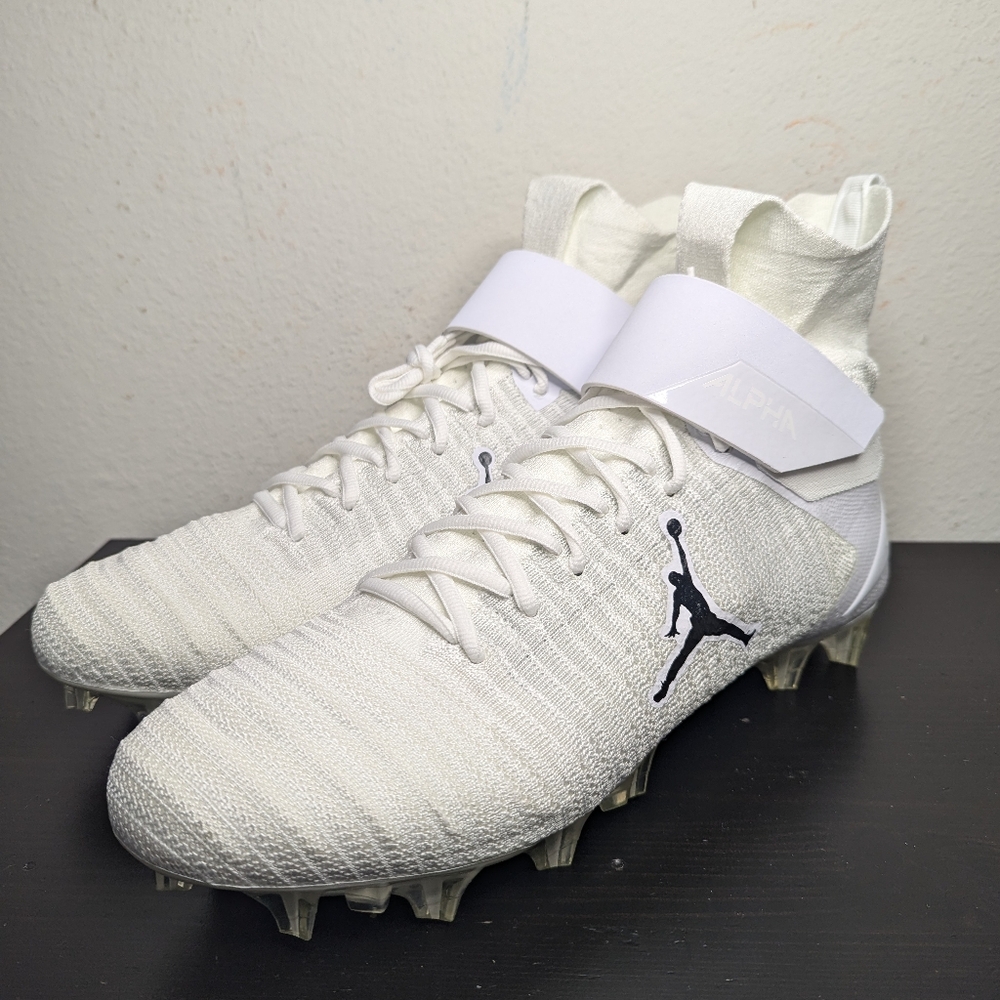 Jordan Men's Size 14 Alpha Menace Elite 2 White Football Cleats CV1664-103 Nike